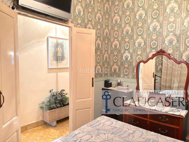 Foto b72d6d2b-5db3-4a2a-ad22-ec9ebb73dcae. Semi detached house in Centre Sabadell