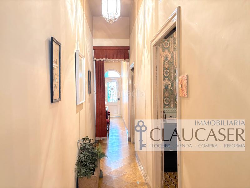 Foto fbeb821c-43a7-48d1-b9ff-45cbefe15b4e. Semi detached house in Centre Sabadell