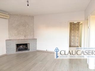 Xalet  De cardona. 2 casas en un terreno gran oportunidad! casa residencial con amp