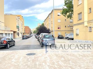 Appartement  De lluís creus. Muy cerca estación sud de de sabadell