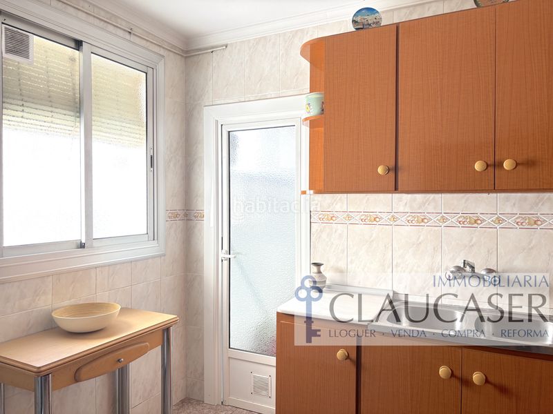 Foto b1895c49-c49b-48f6-9cff-2ff185980c24. Pis a Badia del Vallès