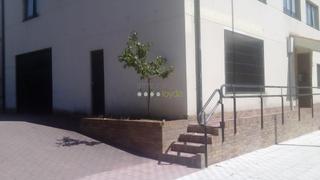 Business premise in Mos