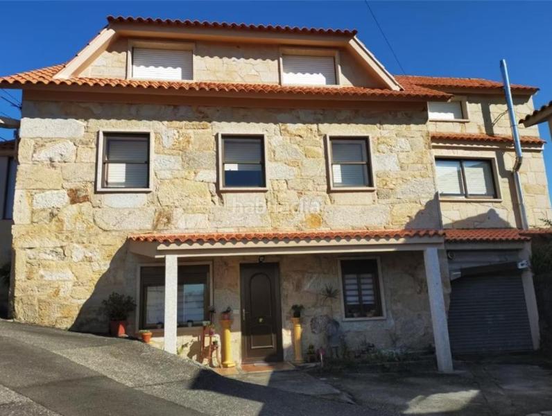 Foto 7b6ca32d-535e-45ac-8838-9ec0d5755a36. Chalet with heating parking in Coruxo - Oia - Saiáns Vigo