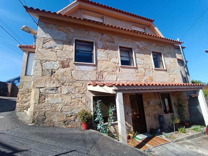 Foto b7219f41-a5e8-4626-9c75-4aca9b6c9975. Chalet with heating parking in Coruxo - Oia - Saiáns Vigo