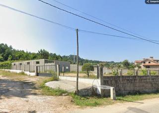 Capannone industriale in Mos