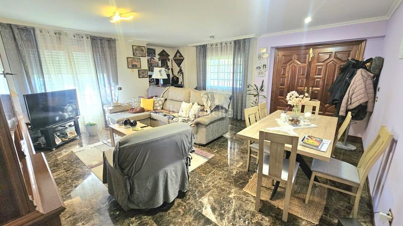 Foto 3d061bbc-8135-417b-9f3c-4bf4a6f9125f. Maison avec chauffage parking dans Mos
