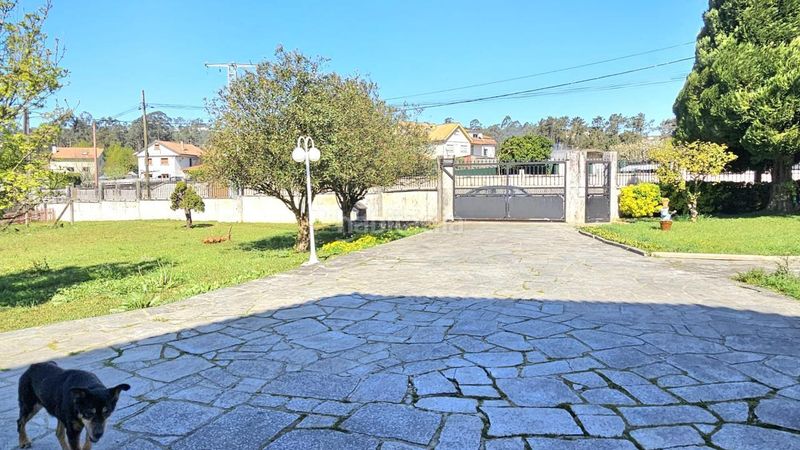 Foto 79830a1d-c76d-4347-a989-f358780a32e6. Maison avec chauffage parking dans Mos