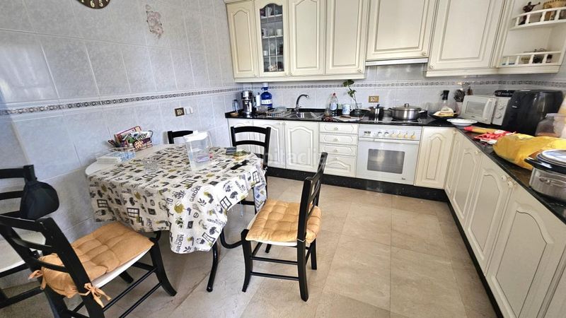 Foto b823c97b-abe1-478b-8fc2-0861f9369b5c. Maison avec chauffage parking dans Mos