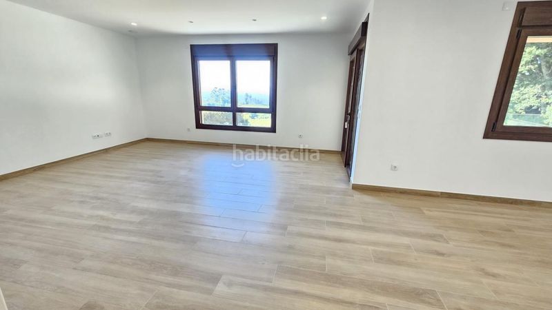 Foto f39d3e30-24d6-43ca-a777-59c2992f2267. Chalet en Tomiño