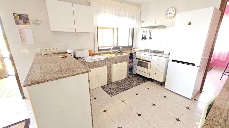Foto f44453d3-fead-4505-82bc-3cc111ab2609. Chalet en Oia