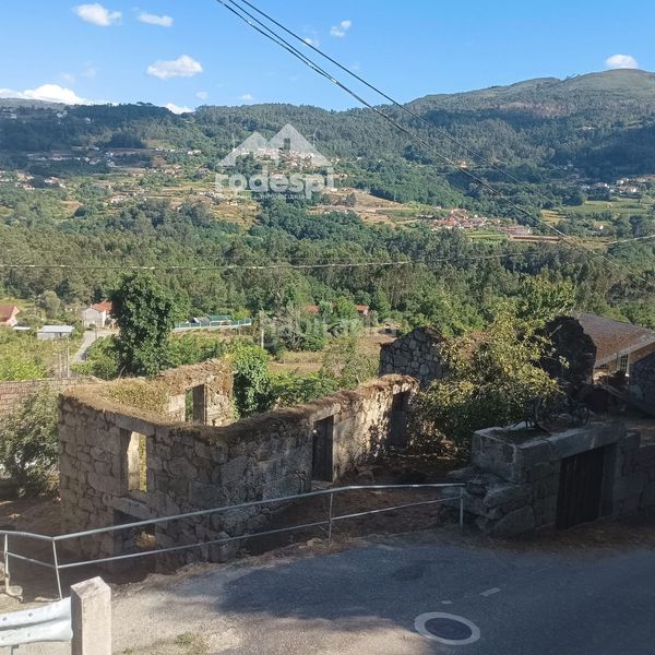 Foto f5276468-8327-419b-b792-09e3914daf0b. Casa a Crecente