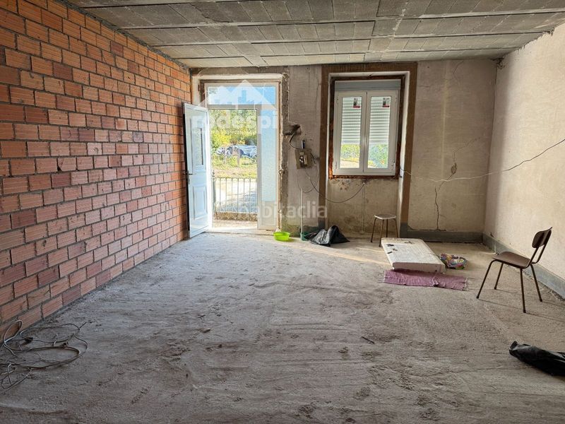 Foto f745c5f9-9fd0-4695-8d1c-174243e7550a. Casa a Crecente