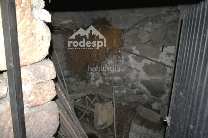 Foto 23bf8c75-f9cf-4878-b276-d72a43c0afce. Xalet amb aparcament a Arbo
