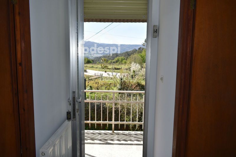 Foto 61aae3d9-0d5a-4acb-bd90-c0915b9c6813. Xalet amb aparcament a Arbo