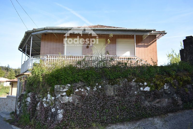Foto 67c60ee1-fd8f-41b7-b531-277b341ff5d6. Xalet amb aparcament a Arbo