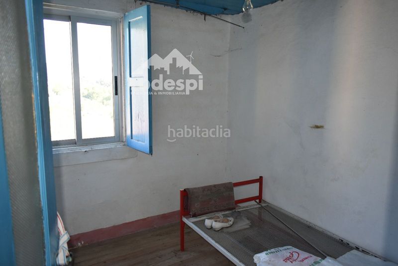 Foto b80cf6e6-f973-41ce-9032-261bb4a598b8. Xalet amb aparcament a Arbo