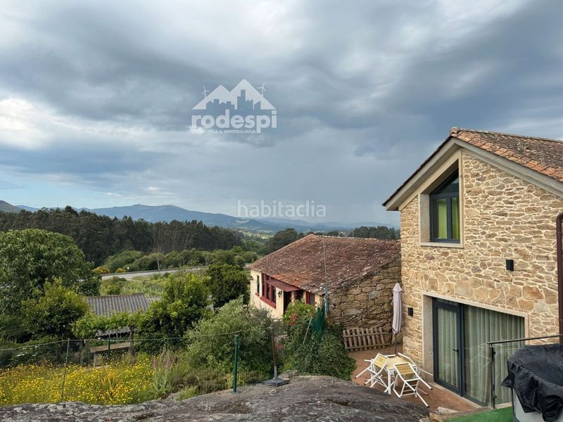 Foto cfafdfec-0af7-4fcf-93ec-7b02041b784f. Xalet amb piscina a Arbo