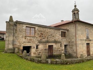 Édifice à Pantón. Pantón