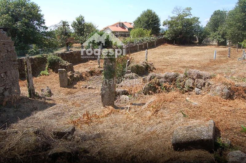 Foto 9ec0e33b-4520-4941-a0b2-e388509fb8ff. Finca rústica a Ponteareas