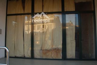 Lloguer Local Comercial  Cesteiros, biblioteca. Local comercial en alquiler en mondariz, solo fachada preparada,