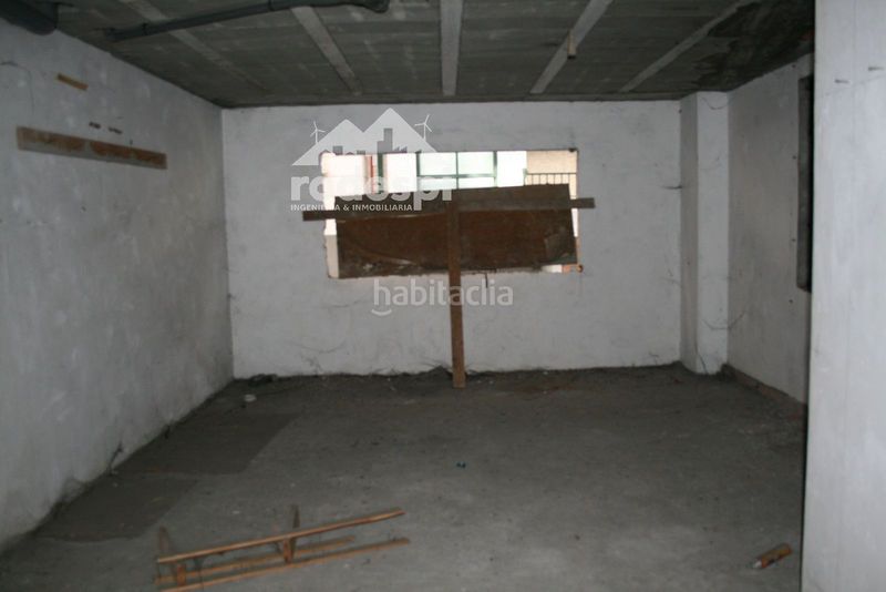 Foto 9a8a2d20-b7c6-4147-8434-5b2ca183785b. Local comercial a Ponteareas