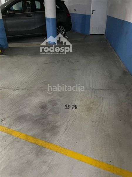 Foto bee5be61-421a-4323-a437-d95a33872ae0. Aparcament cotxe a Universidad Ourense