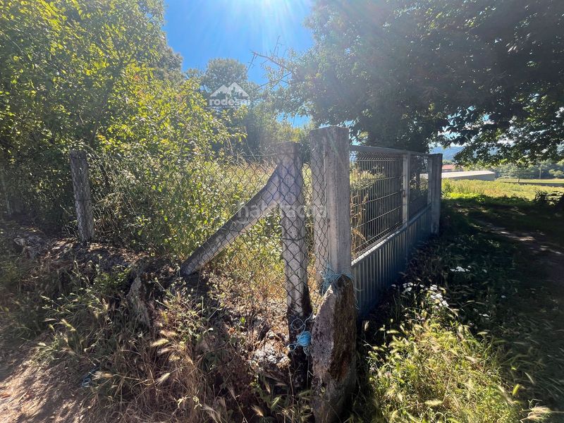 Foto 08437bde-366f-4261-b930-54b8a4d5f3fd. Casa a Piñor