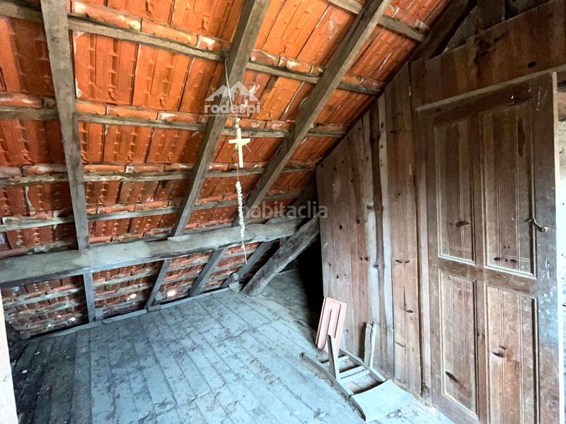 Foto 013dfc61-8877-49d9-9b30-a900c3a896e0. Casa adossada a Arbo