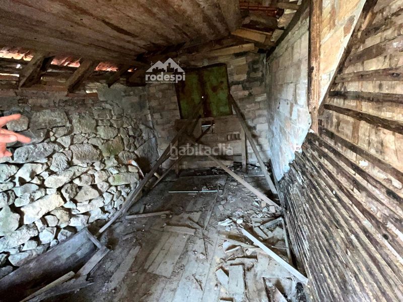 Foto 7e1c4ce9-2259-4b0d-8647-4ca8013b6f96. Casa adossada a Arbo