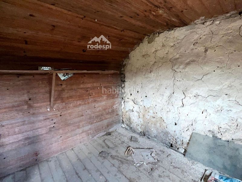 Foto a4024eb5-6972-4839-9244-7e07c8e5f936. Casa adossada a Arbo