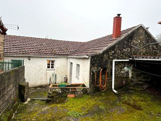 Semi detached house in Cañiza (A). A cañiza