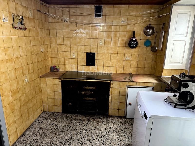 Foto 504b12ab-50b3-4390-817d-82bb2eb7b7fb. Casa adossada a Cañiza (A)