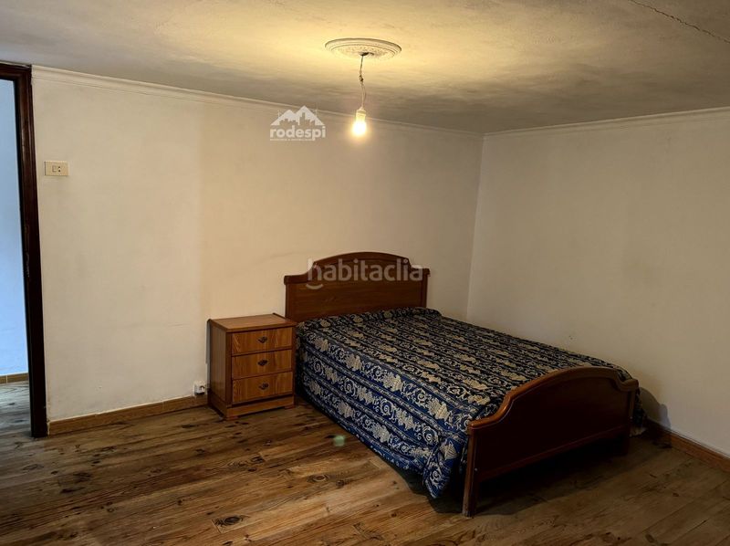 Foto 6c1e0155-43d0-4905-b04b-98c8ed8faedc. Casa adossada a Cañiza (A)