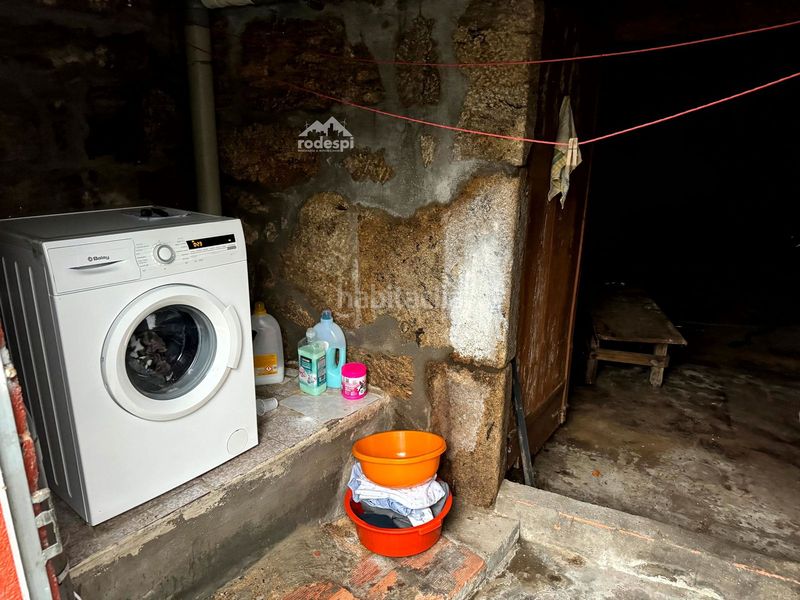 Foto 90b9dbf8-5638-49a1-ae30-aa10ed7dbd1e. Casa adossada a Cañiza (A)