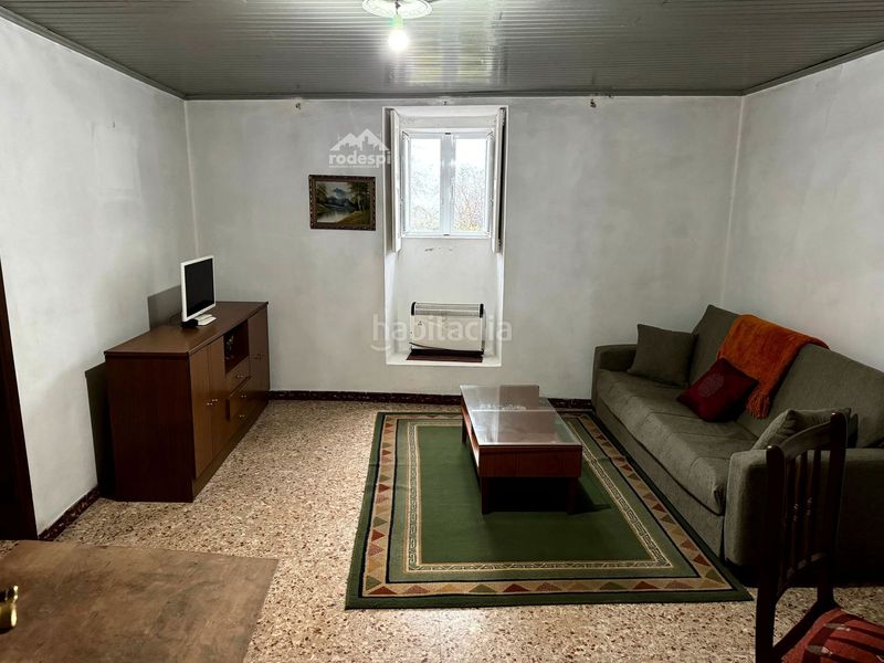 Foto b9c84b4f-36ee-4a24-910b-af9418870a01. Casa adossada a Cañiza (A)