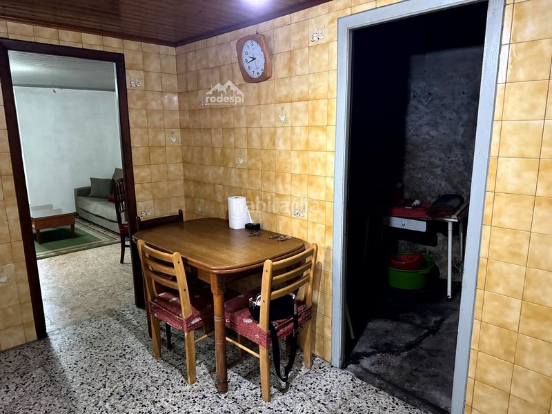 Foto e5e34ce4-0c1c-4e8d-84d5-5a06d322dc97. Casa adossada a Cañiza (A)