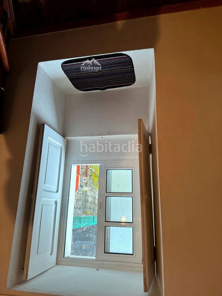 Foto eb476290-7c3a-4cbb-b30e-23f7f09b8898. Casa adossada a Cañiza (A)
