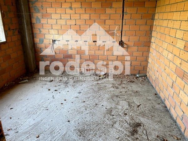 Foto 1a52a75a-ba12-49aa-bc58-87f8d58c001e. Casa amb aparcament a Leiro