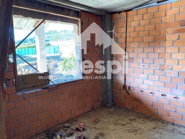 Foto b2ccb3c4-c4db-4f03-b3e6-14c0bfc5ac1a. Casa amb aparcament a Leiro