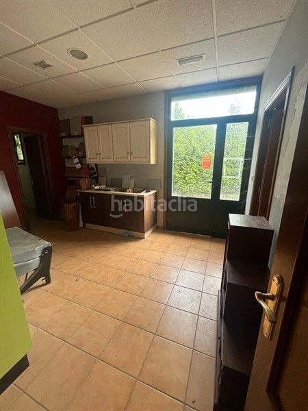 Foto b2cda124-4d96-49c1-b599-93a9a30abb3c. Industrial building in Cañiza (A)
