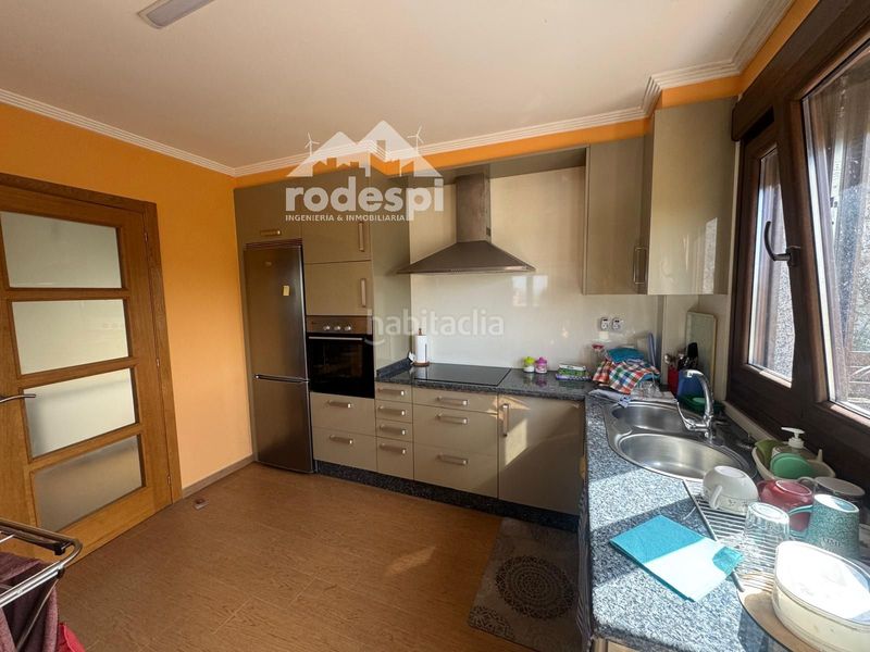 Foto df222b0c-b1f2-488c-a327-df39bc35bfd6. Casa adossada amb calefacció a Neves (As)