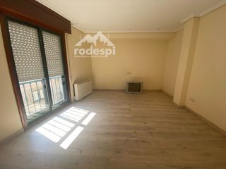 Rent Flat in Cañiza (A). A cañiza