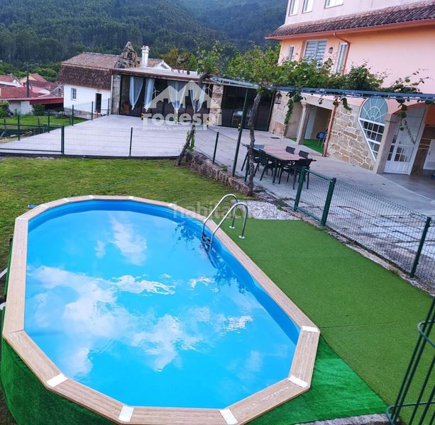 Foto 3d8a5840-c360-48ea-95d6-b0a5f9559ae8. Xalet amb calefacció piscina a Cañiza (A)