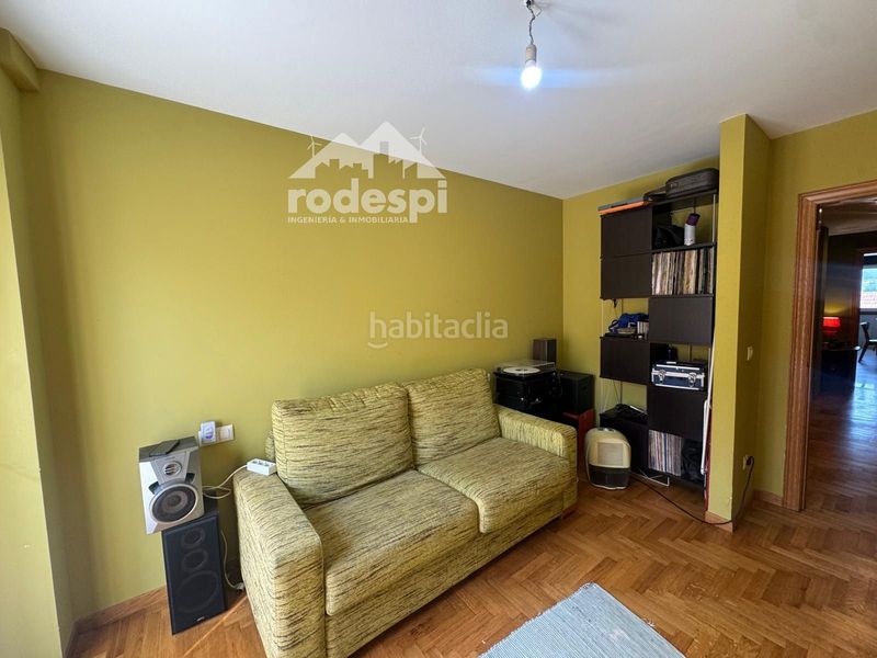 Foto 0a65eff2-c9d5-485d-b1b7-2eb26b50c539. Pis amb calefacció aparcament a Mondariz