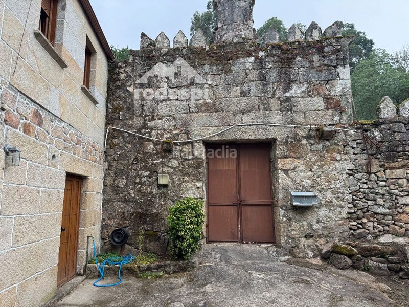 Foto befd9ec4-85f1-4161-945a-d13fe62eb972. Casa adossada amb calefacció aparcament a Arbo