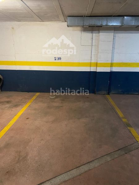 Foto 223b83f9-ccfa-48b7-8134-c27a6295b9e5. Aparcament cotxe a Cañiza (A)