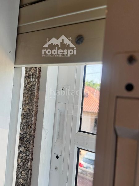Foto ea7cc147-f9db-4c84-aef8-69835e93766f. Casa amb calefacció aparcament piscina a Ponteareas