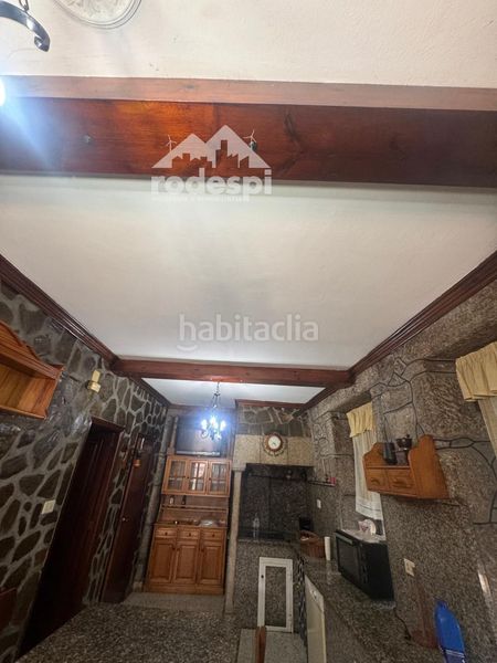 Foto f4703b02-f37e-4b8c-844c-dc9185aa926e. Casa amb calefacció aparcament piscina a Ponteareas