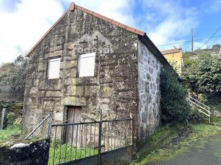 Casa  Arans-oroso. A cañiza