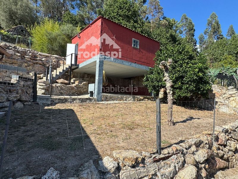 Foto 1657e3a9-bd50-4bee-a708-20c9d56ddf2b. House with parking in Cañiza (A)